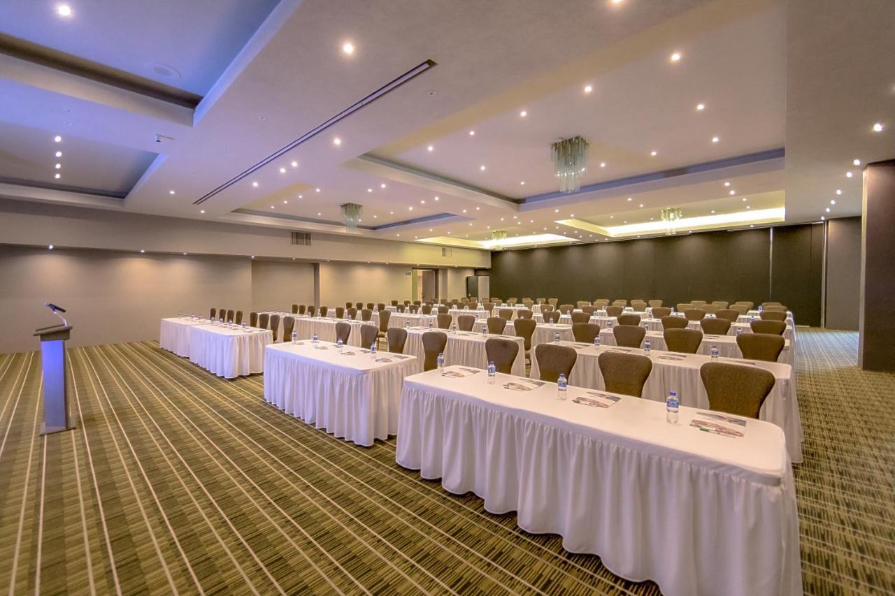 Hotel La Joya Pachuca Exterior foto Meeting room