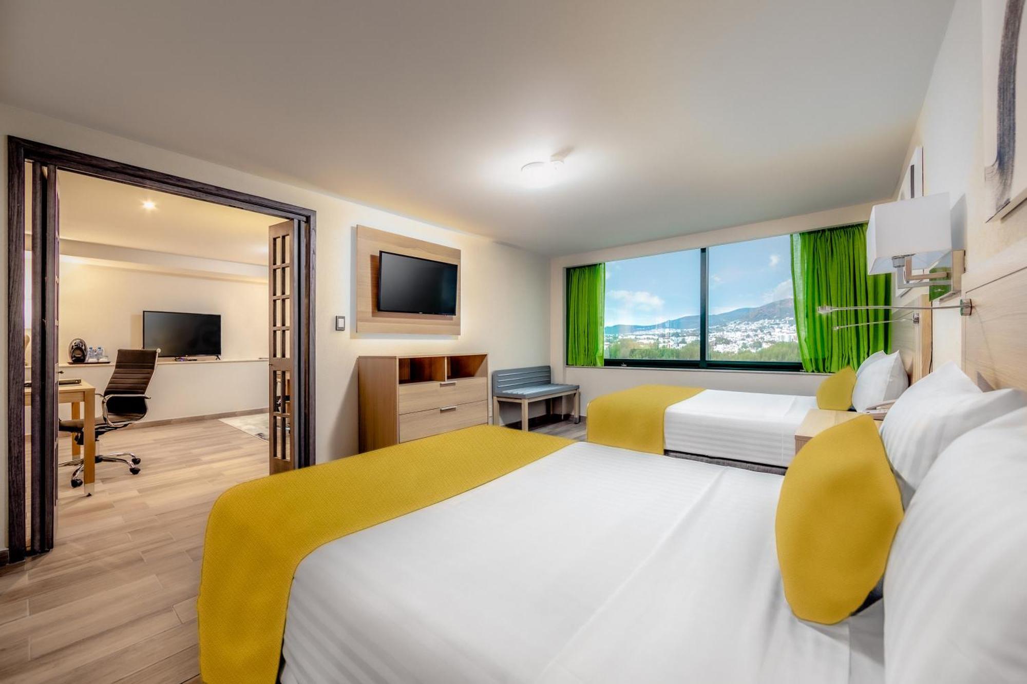 Hotel La Joya Pachuca Exterior foto A typical room at the hotel